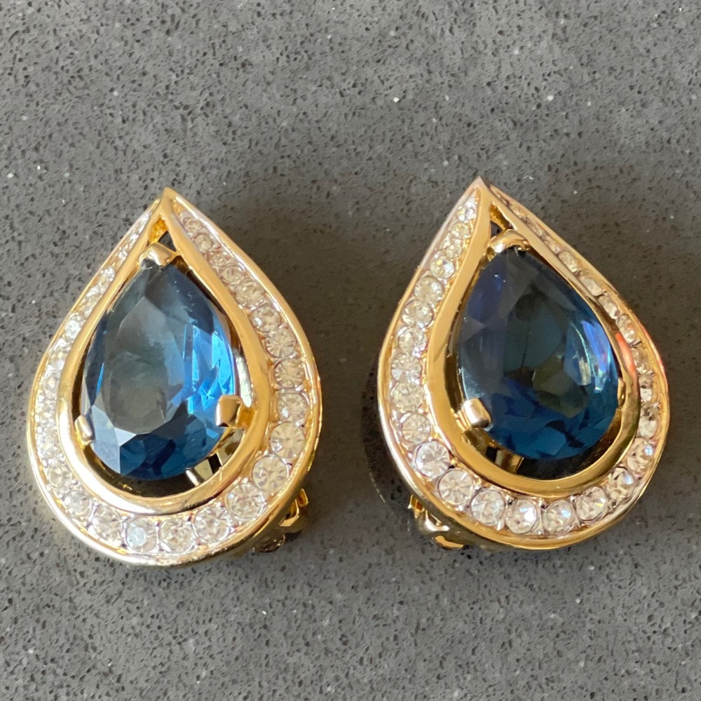 Vintage clip on earrings
